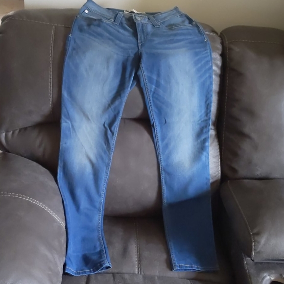 Levi's Jeans - Picture 3 of 8